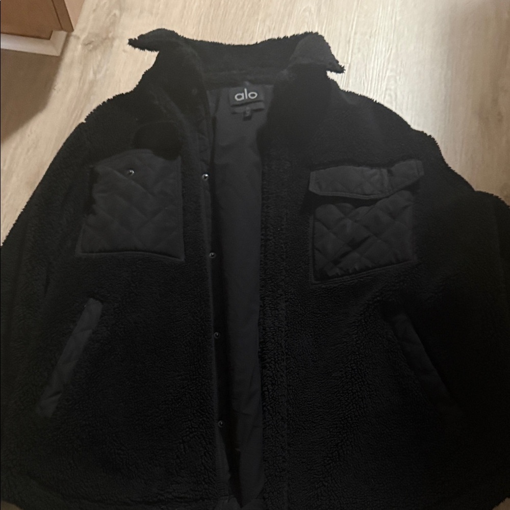 Alo Black Sherpa edge Jacket size xl